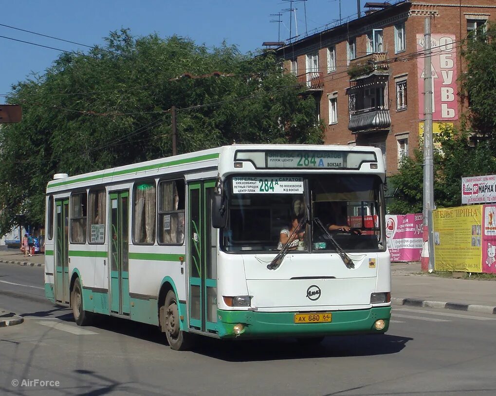 284 б энгельс. Энгельс автобус ЛИАЗ 284. Автобус 276 Энгельс. 284а Энгельс. Энгельс автобус 284 Прибрежный.