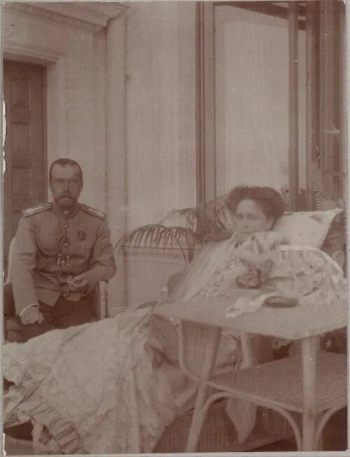 Фотографии царской семьи в цвете: компьютер "возродил" Николая II