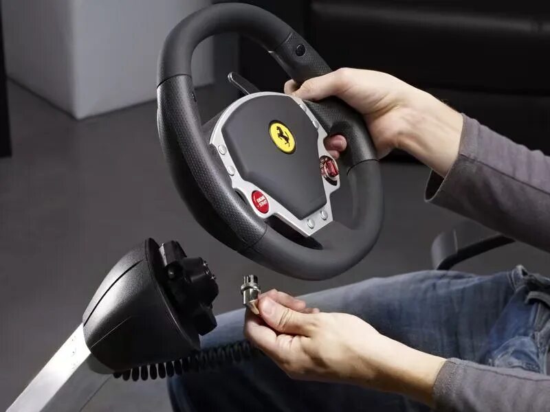 Показать рули машин. Thrustmaster Ferrari Wireless gt Cockpit 430. Thrustmaster Ferrari Wireless gt Cockpit 430 Scuderia. Руль Thrustmaster f430. Руль Thrustmaster Ferrari gt.