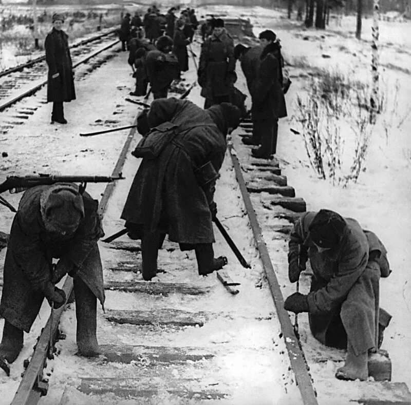 Операция железная дорога. Железные дороги в годы войны 1941 1945. Урицк 1941. Мурманская железная дорога в годы войны 1941-1945.