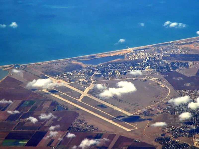 Крым саки новофедоровка карта. Город саки в крыму на карте. Аэродром саки новофедоровка. Гвардейское от симферополя. Карта саки крым с улицами и номерами домов.