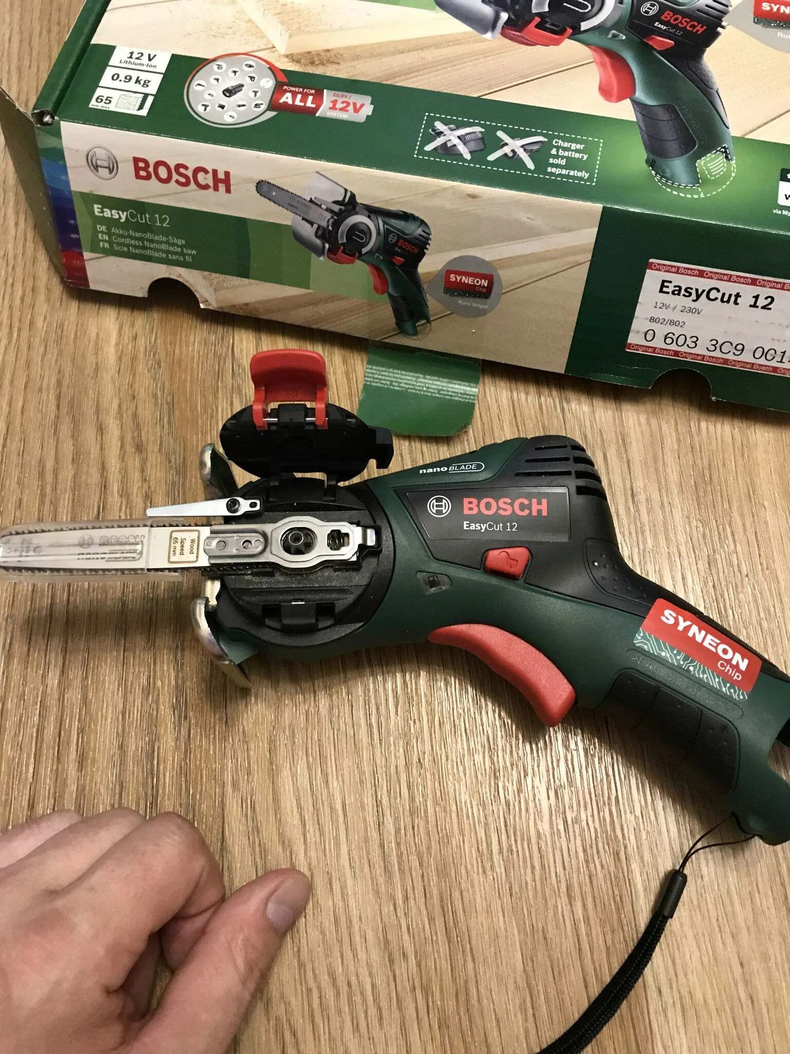 Цепная мини пила бош. Аккумуляторная мини-цепная Bosch "EASYCUT 12". 06033c9020. Аккумуляторная мини цепная пила Bosch EASYCUT 12. Мини-цепная Bosch "EASYCUT 12". Аккумуляторная мини-цепная пила Bosch easycut12 0.603.3c9.020.