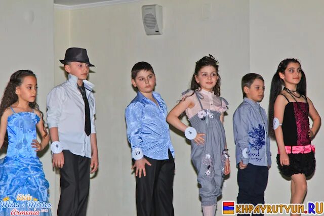 конкурс красоты для девочек в америке. конкурс красоты мальчиков. мальчика переодели в платье на выпускной. конкурс красоты мальчиков. детский конкурс красоты по взрослому.