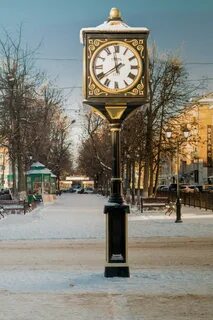 Часы на трехсвятской тверь