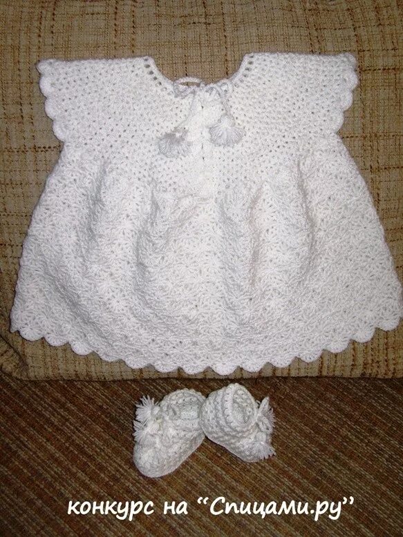 Вязаные детские вещи. Схема вязаная кофточка для новорожденного спицами схемы. Вязаные кофточки для малышей. Вязаная кофточка для новорожденного спицами схема и описание. Шапочки для новорожденных.