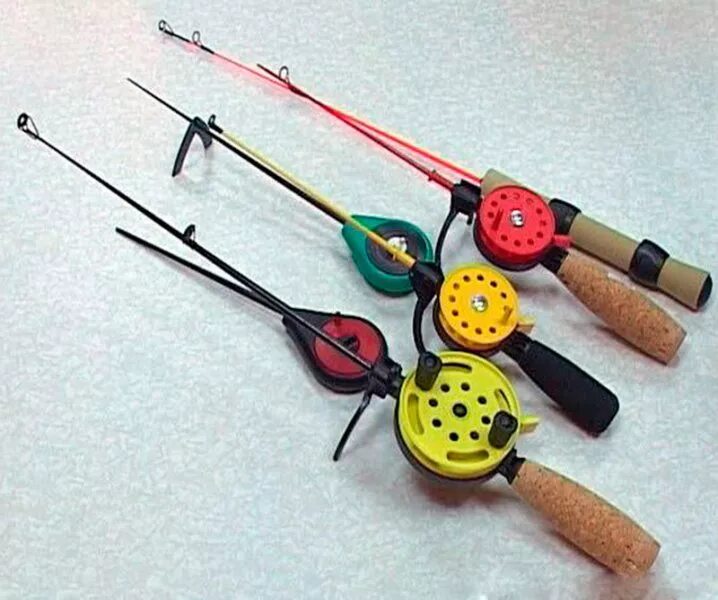 удочка для подледного лова. зимнее блеснение окуня. удочка безкивковая безмотылка. зимний спиннинг. какие снасти для зимней рыбалки.