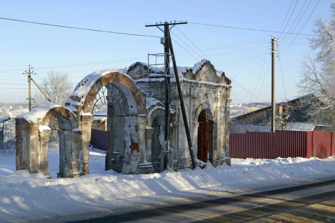 Погода дорогобуж смоленской. Город Дорогобуж Смоленской области. Дорогобуж Смоленская достопримечательности. Часовня Дорогобуж. Церковь в Дорогобуже Смоленской области.