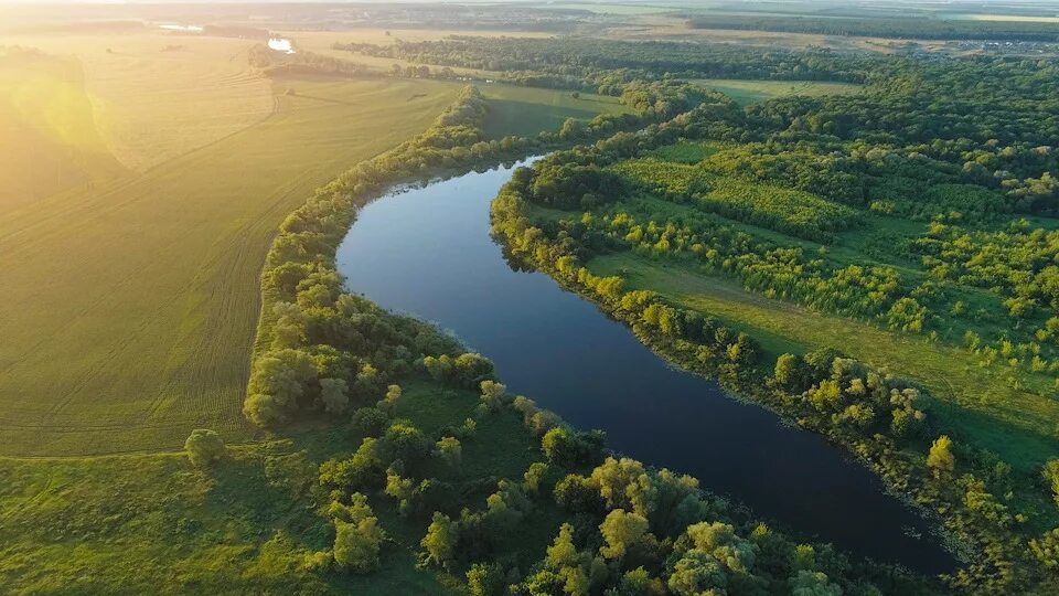 Реки с высоты птичьего полета. Река дон. река с птичьего полета. природа река с птичьего полета.
