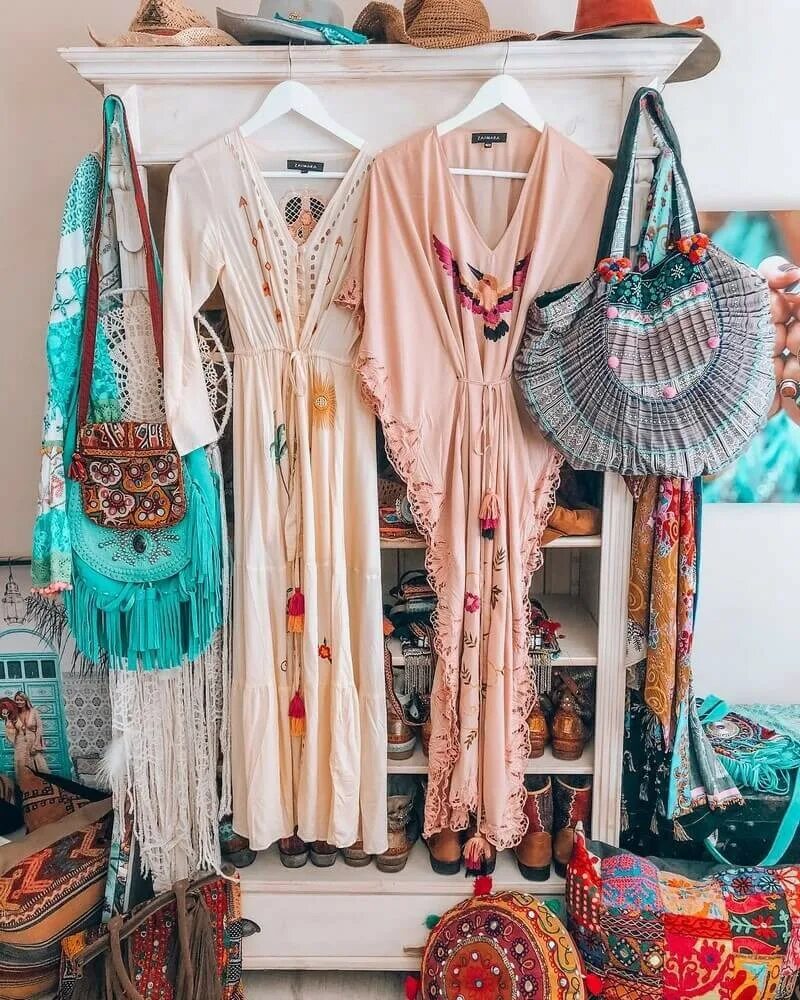 платье в стиле бохо. товары бохо. бохо магазин. бохо бутик интерьер. стиль бохо в интерьере.