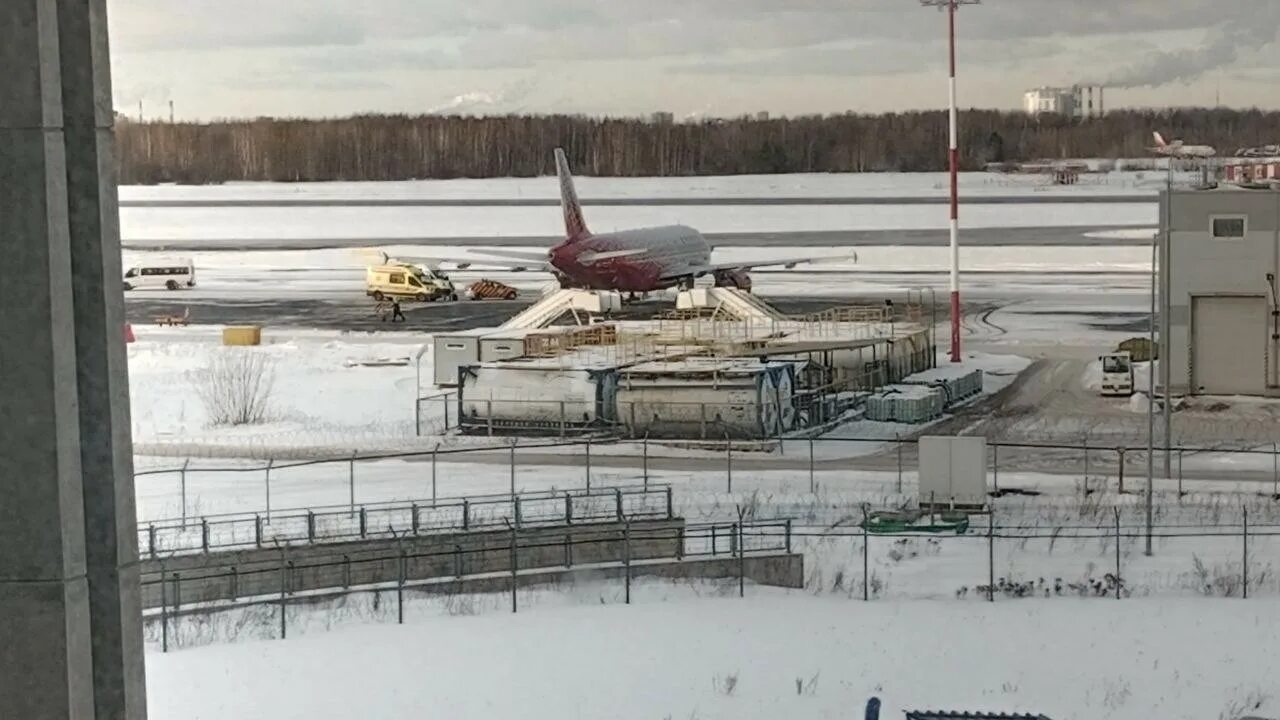 Взрыв в пулково. Ту 22 сел в Пулково. Аэродром. Пулково затопило. Пулково самолет аварийная посадка.