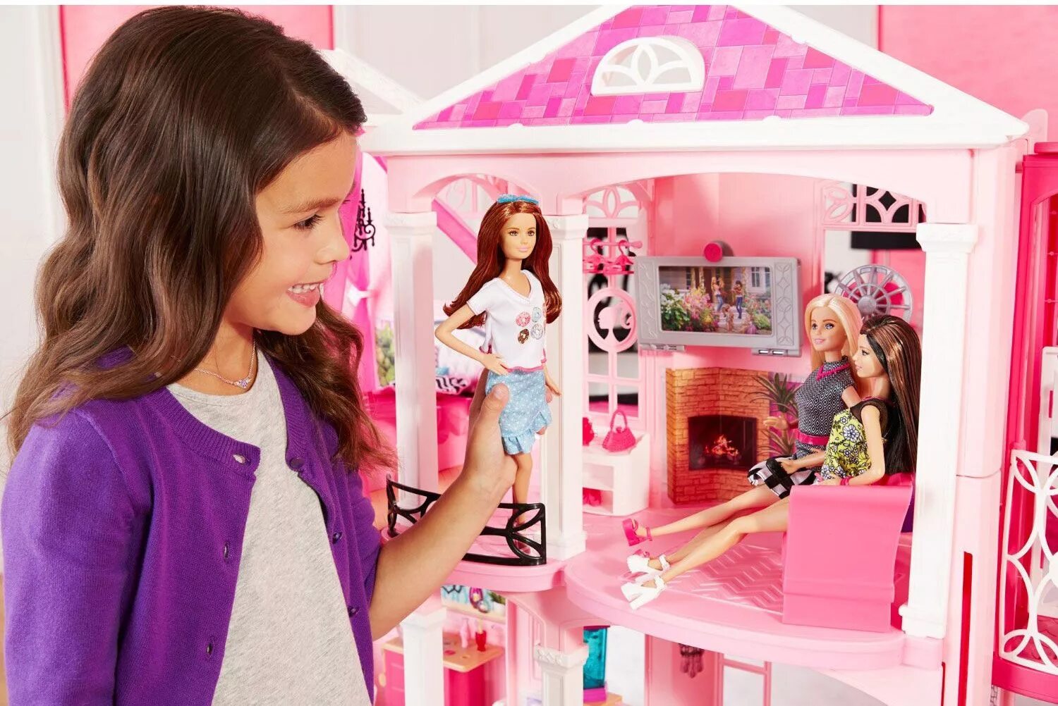 кукольный дом barbie dreamhouse барби дом мечты. дом 3 кукол. дом беттина для барби. Paremo 3-этажный кукольный дом (угловой) с 6 комнатами, мебелью, 3 куклами и велосипедом ppcd116-07. озон кукла барби дом барби.