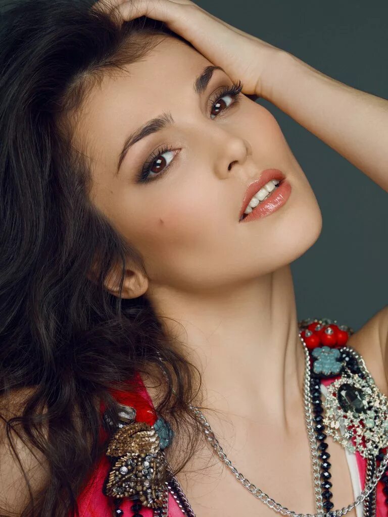 Артистка красавица. Уилла холланд. Эванджелин лилли красивая. Уилла холланд актриса. Артистка красавица.
