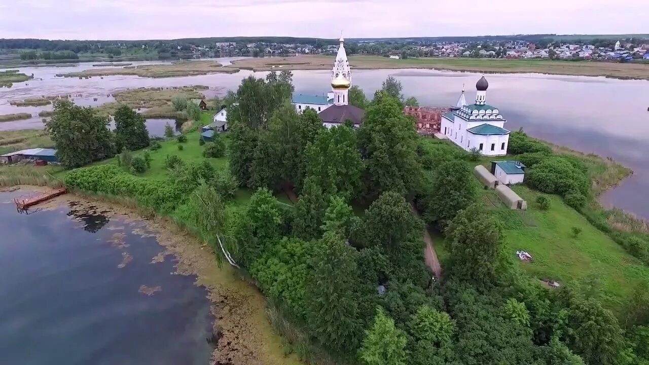 Свято троицкий нижегородская область. Троицкий Островоезерский монастырь. Островоезерский монастырь в Ворсме. Свято Троицкий монастырь Ворсма. Троицкий Острово-Езерский Ворсменский женский монастырь.