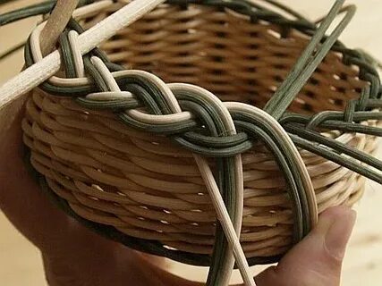 Сплести жгутик из ротанга