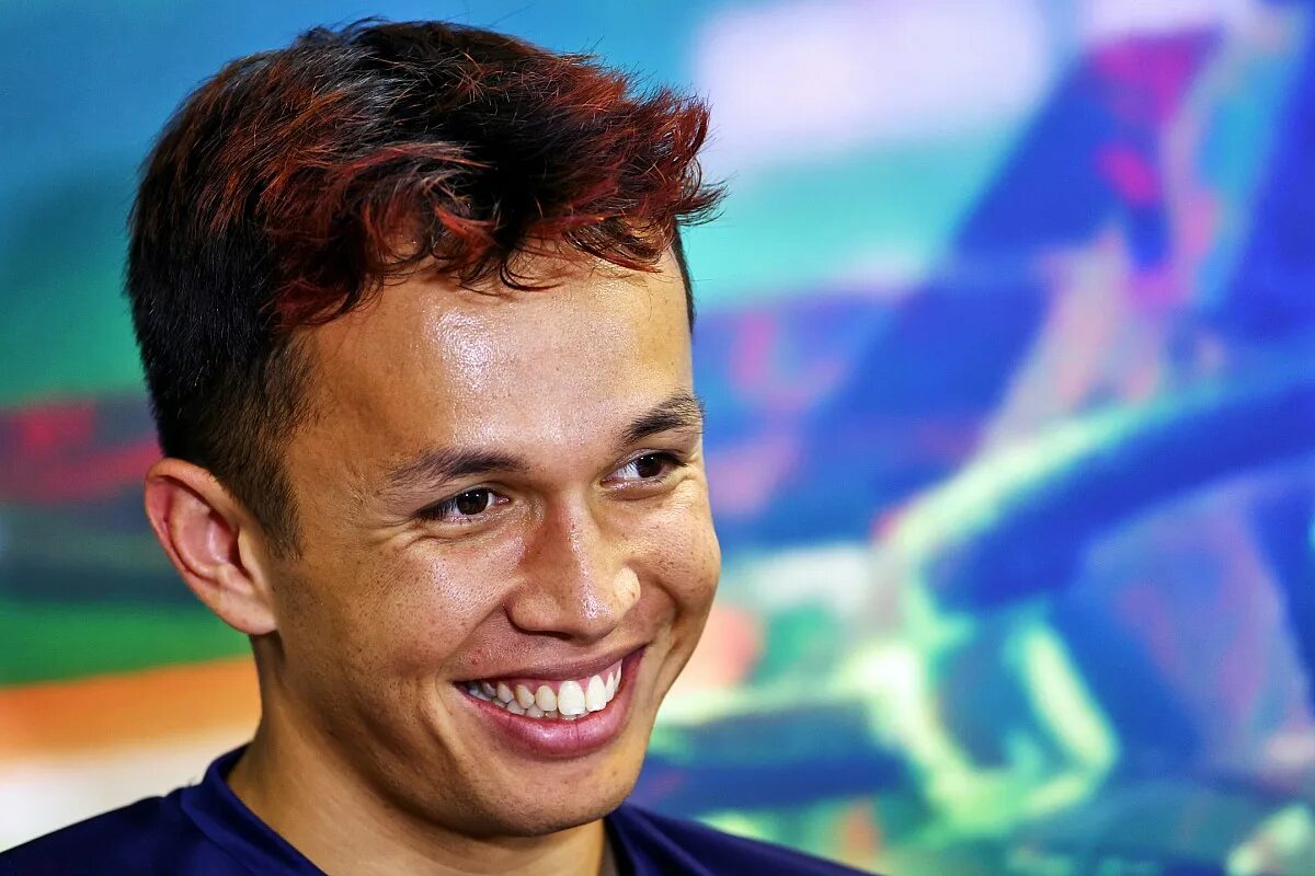 Alex williams. Алекс албон williams. alexander albon 2025 williams. алекс албон 2025. алекс албон формула 1.