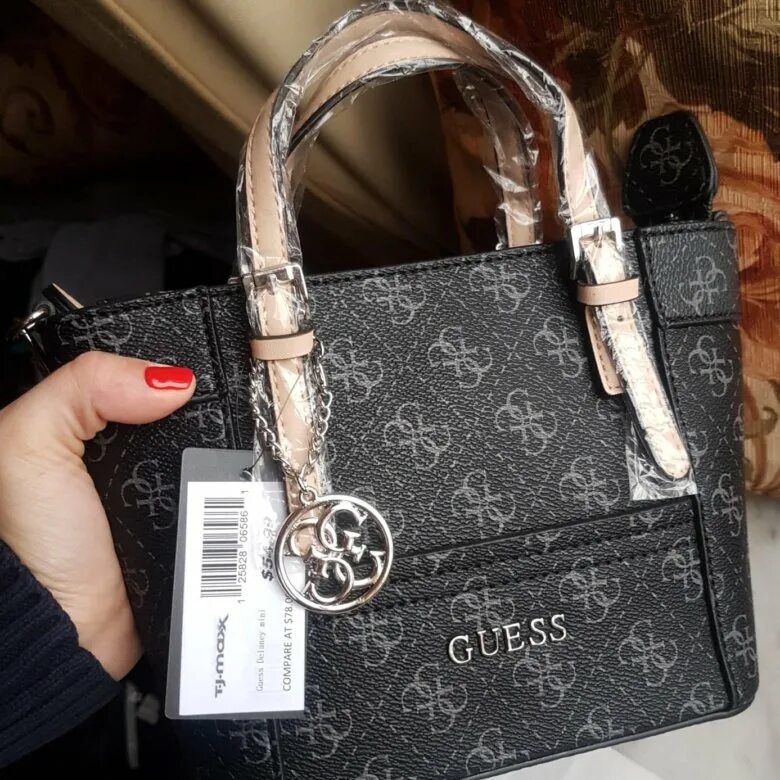 Как отличить сумку guess. Сумки guess оригинал 2024. Сумка guess hfsg8644190. Бирка сумки guess оригинал. Паленая сумка Гесс.