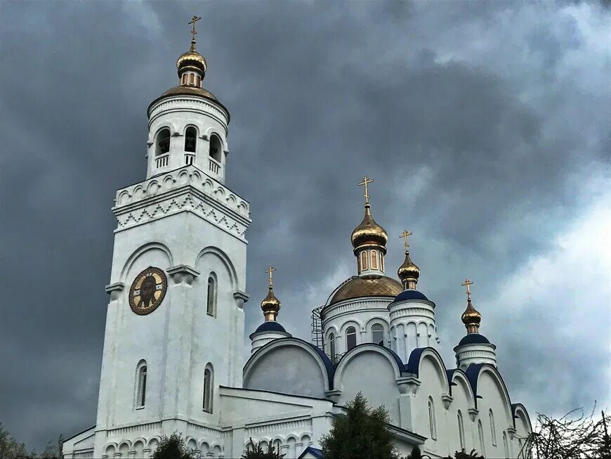 Чебаркуль. Храм преображения господня чебаркуль. Чебаркульский храм преображения господня. Чебаркульская церковь преображения господня. Храм город чебаркуль.