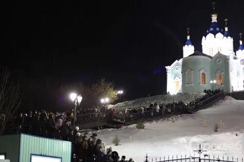 С праздником православные христиане крещением. Коренная пустынь курск крещение фото. Курская коренная пустынь зимой. Крещение коренная пустынь. Коренная пустынь курск зимой.