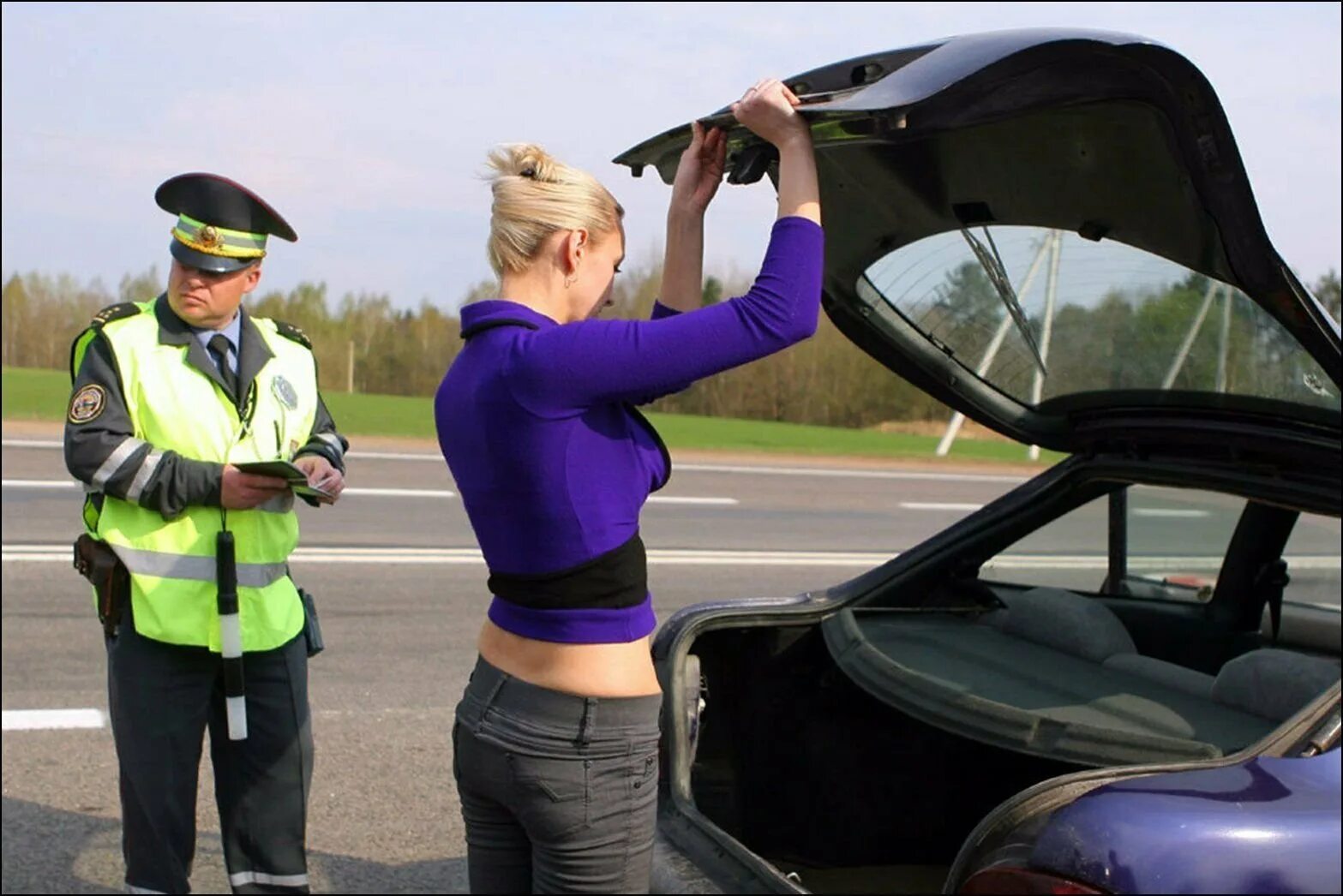 Сотрудник гаи. Полицейский на дороге. Сотрудник гаи. Сотрудник гибдд. Сотрудник гаи.