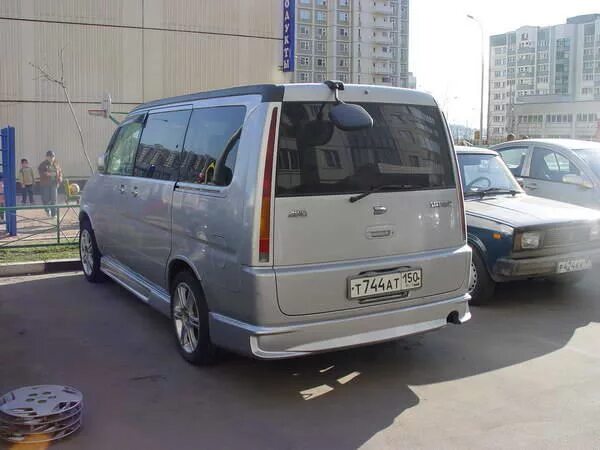 Степвагон 2000 год. Honda Stepwgn 2000. Honda Stepwgn 2000 Tuning. Honda Stepwgn rf1. Honda Stepwgn 1998.