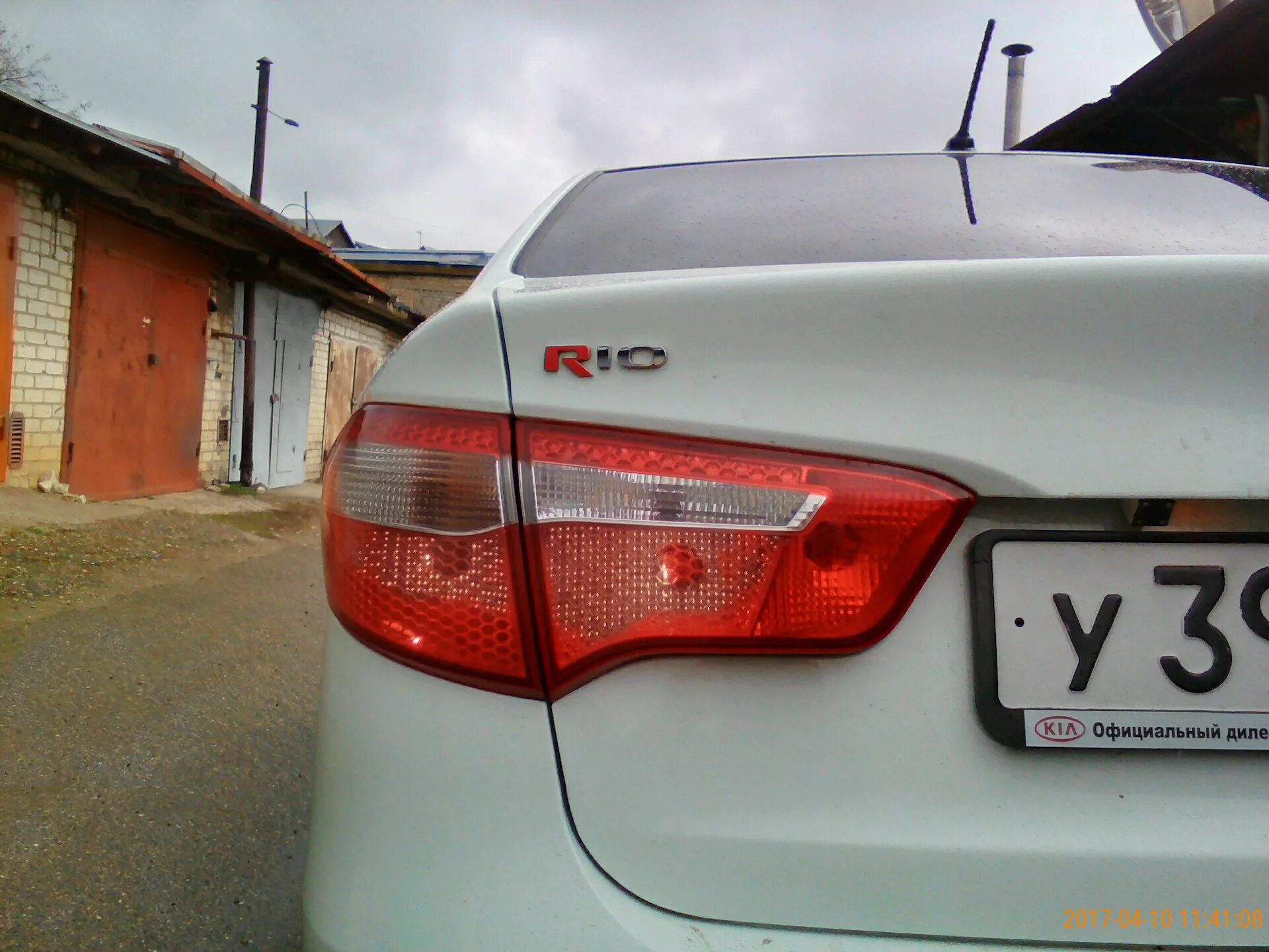 Ночные фото - KIA Rio (3G), 1,6 л, 2012 года фотография DRIVE2