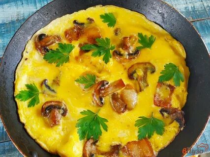 Яичница с шампиньонами