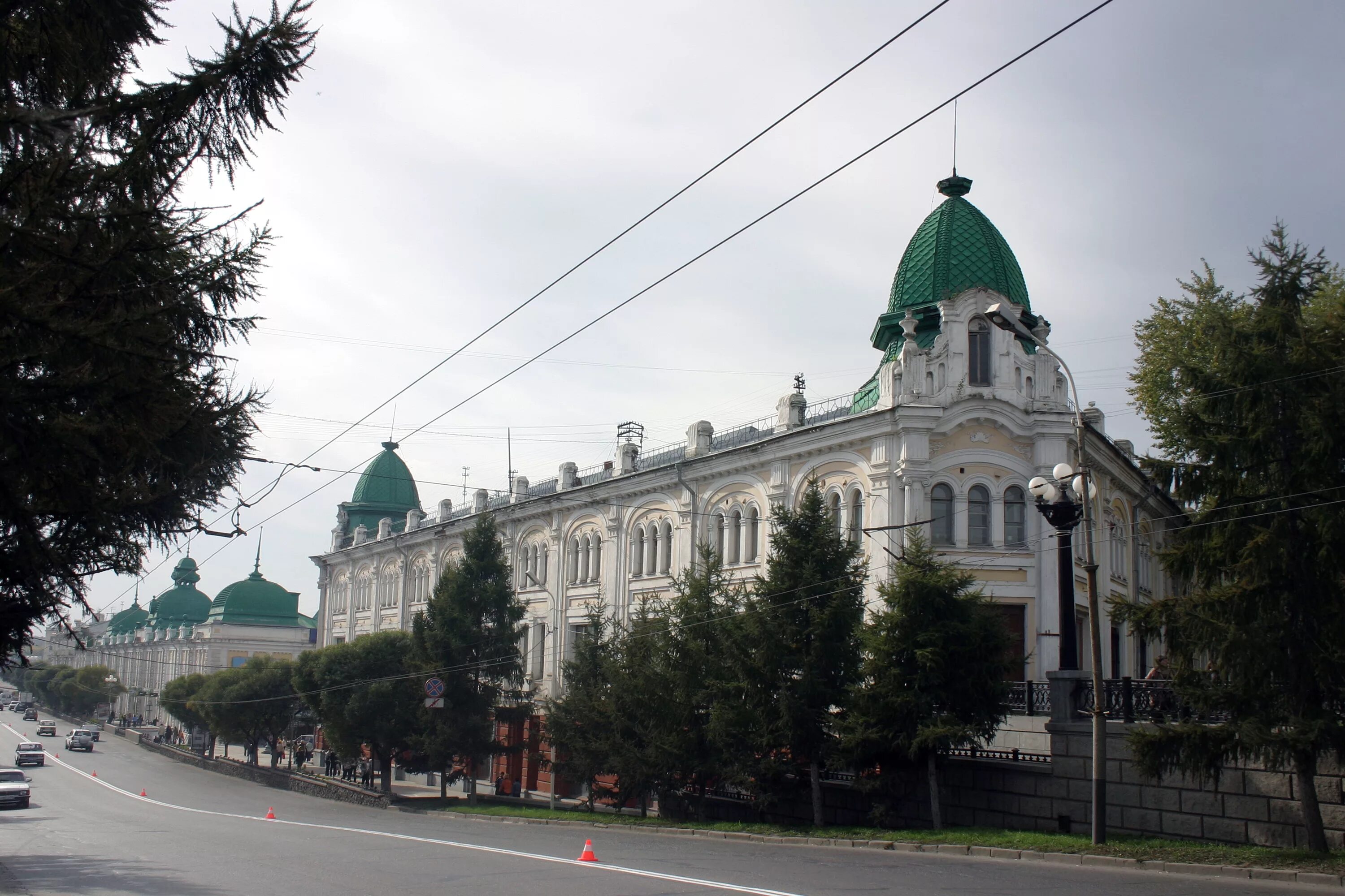 Сайт омского государственного медицинского университета. ОМГМА Омская государственная. Мед Академия Омск. Омский медицинский университет главный корпус. Здание Омской медакадемии.