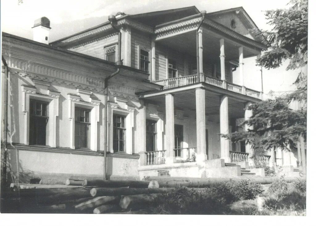 плясова усадьба отрадная. усадьба отрадное теляковских. усадьба севрюгова в кинешме призрак. ступинский район усадьба графа орлова. усадьба отрадное надеждино омск.