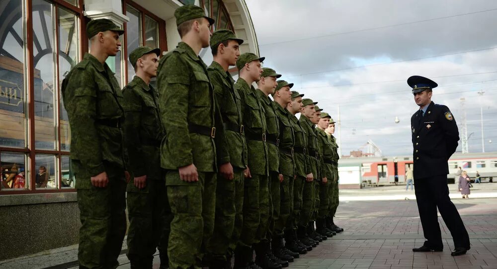 Сколько лет воинской. Военная дисциплина. Военная служба. Дисциплина в армии. Военная служба командир.