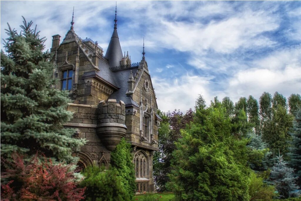 Замок гарибальди. Замок гарибальди в самарской области. Замок гарибальди осенью. Замок гарибальди хрящевка. Замок гарибальди в самаре история.