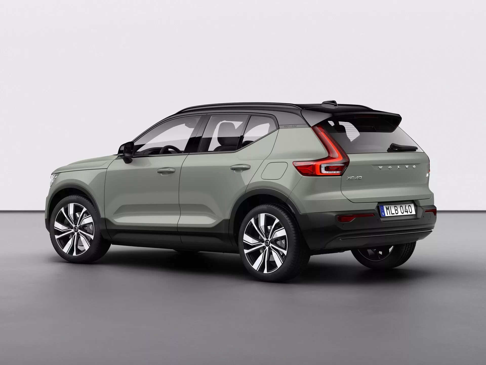 Volvo xc40 2020. Volvo xc60 2017. Вольво хс40 2022. Паркетники вольво. Volvo xc40 2020.