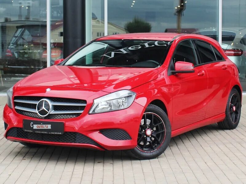 красивый интерьер школы. мерседес cla 250. Mercedes-benz cla 200 i. красный класс. Mercedes benz c class w206.