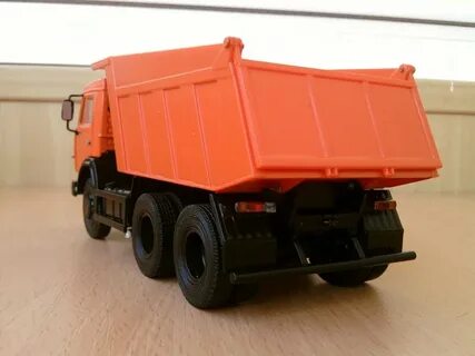 Самосвал 1 43