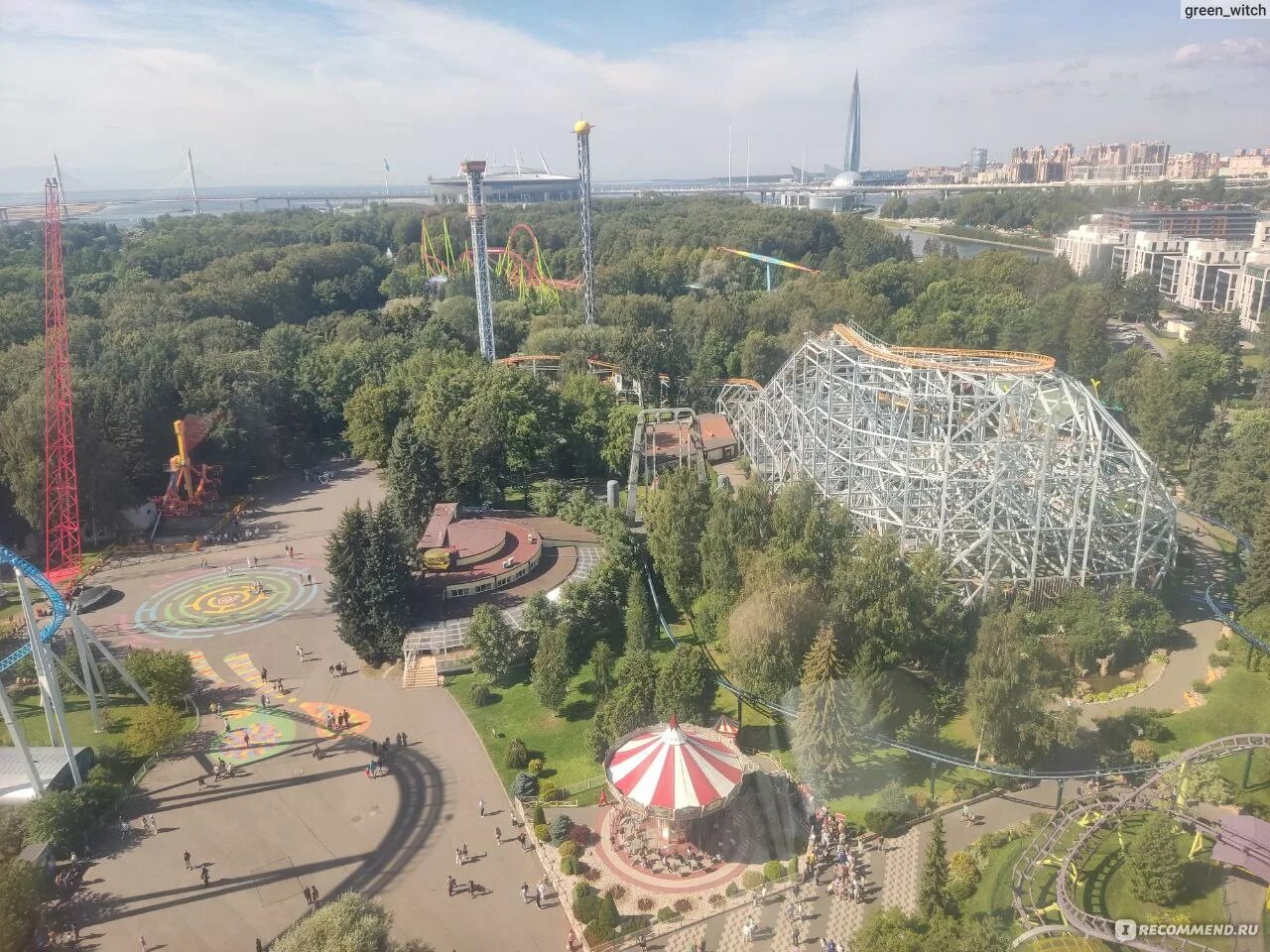Аттракционы в питере диво остров. Крестовский остров аттракционы. Диво остров на день рождения. Санкт-петербург парк аттракционов диво остров. Парк аттракционов спб диво остров.
