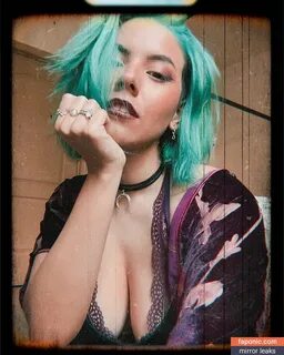 Luna Bloom aka LunaBloomASMR aka daisylunablossom Nude Leaks OnlyFans Page ...