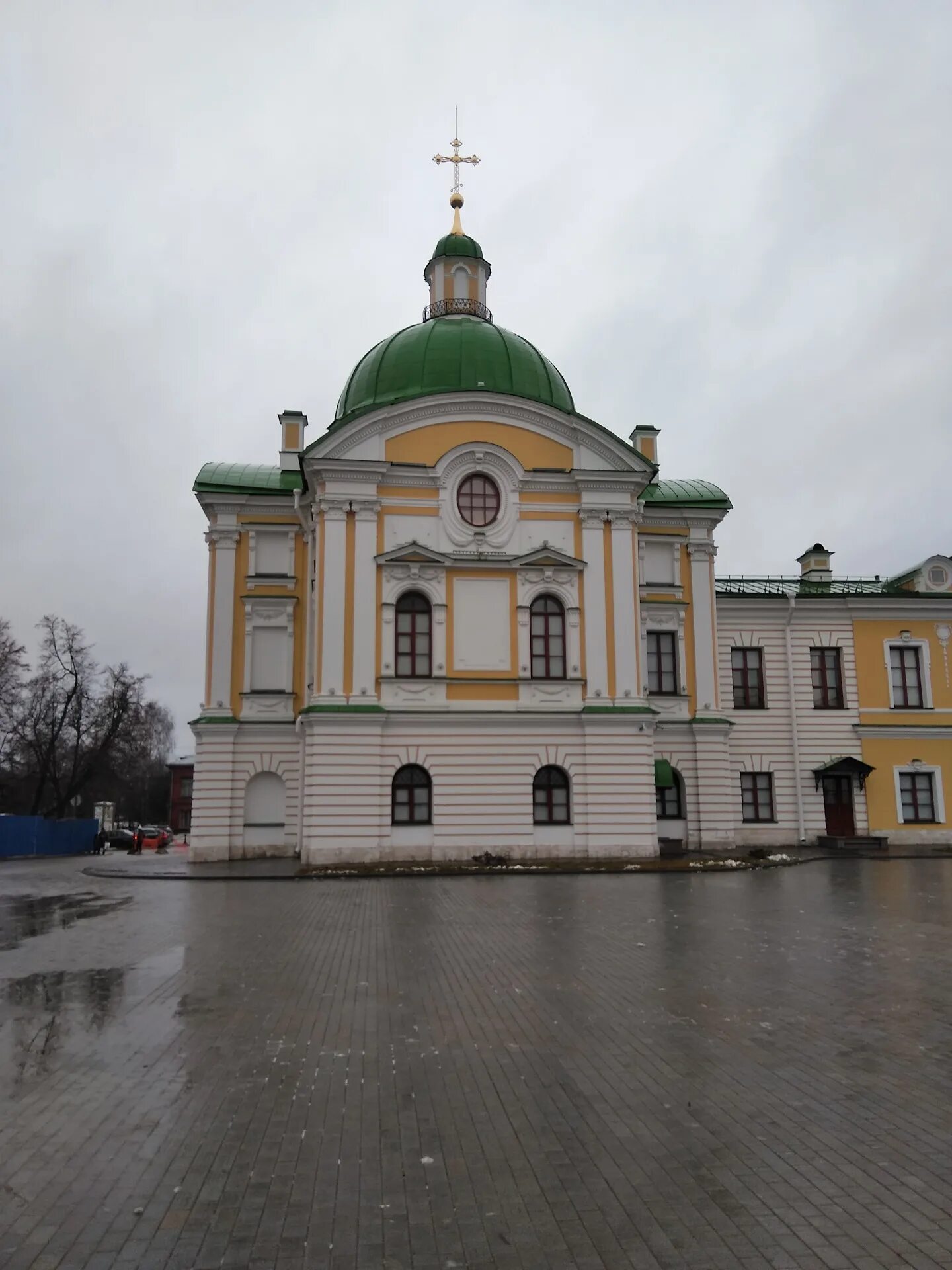 Путевой дворец купить билет. Императорский дворец Тверь. Путевой дворец Тверь. Императорский путевой дворец в Твери. Екатерининский дворец Тверь.