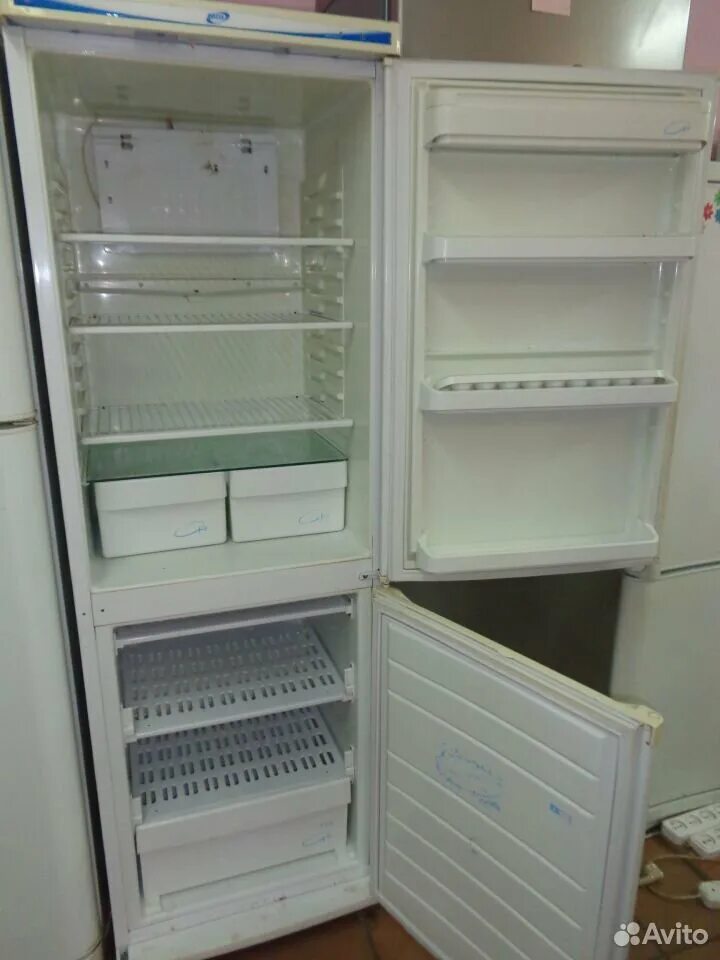 Холодильник амур. Холодильник samsung rt32fajbdsa. Холодильник амур. Холодильник бирюса 22 2-х камерный. Позис мир 139-2.