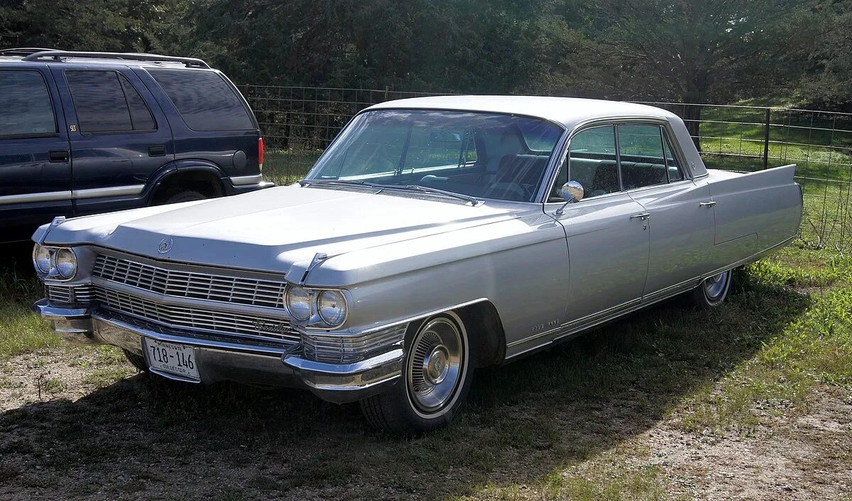 Cadillac fleetwood 65. Cadillac 60. Cadillac brougham 1962. Cadillac fleetwood 1957. Cadillac fleetwood brougham.