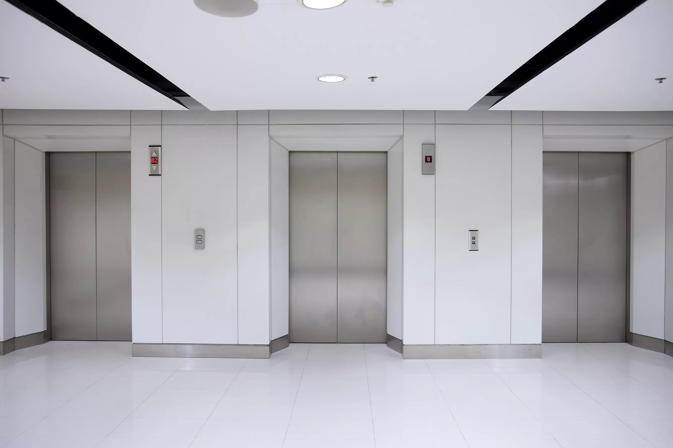 Лифт Отис 3 этаж. Современный лифт. Лифт в офисе. Дверь в лифтовой Холл офиса.