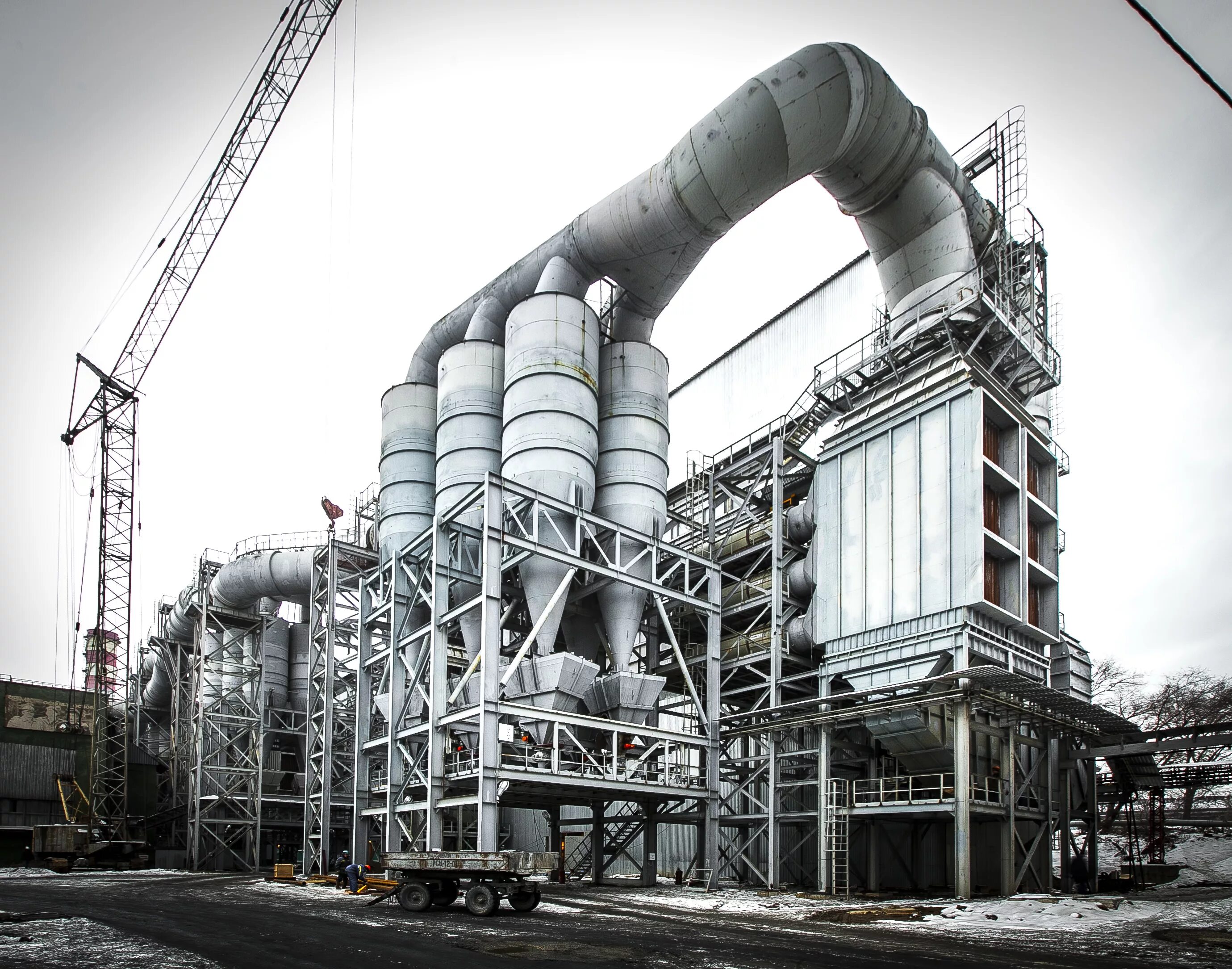Промышленная газоочистка. Промышленная газоочистка. Скруббер газоочистки. Газоочистное и пылеулавливающее оборудование. Промышленная газоочистка.