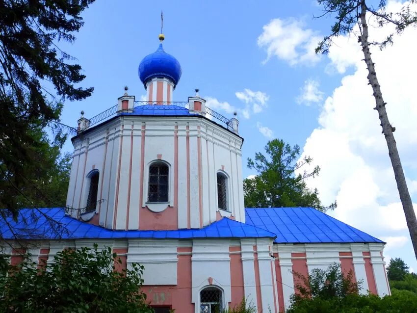 Погост прутня. Воскресенская церковь прутня. Торжок прутня могила керн. Торжок прутня. Церковь воскресения христова.