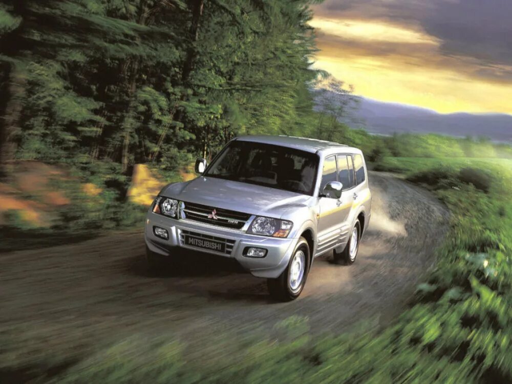 Mitsubishi pajero 3 поколение