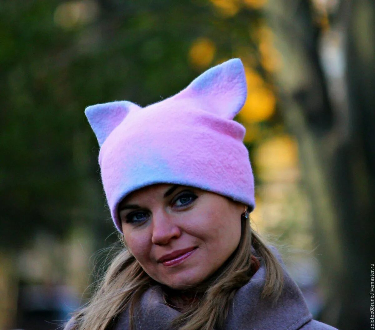 Шапка с ушками кошки женская. Шапка с кошачьими ушками. Как завязать шапку с ушками. Как завязать шапку с ушками. Как завязать шапку с ушками.