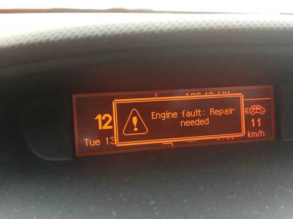 Engine fault на русском. Peugeot 308 engine fault. engine fault repair needed пежо 3008. engine fault repair needed пежо 308. antipollution system faulty peugeot 308 что это.