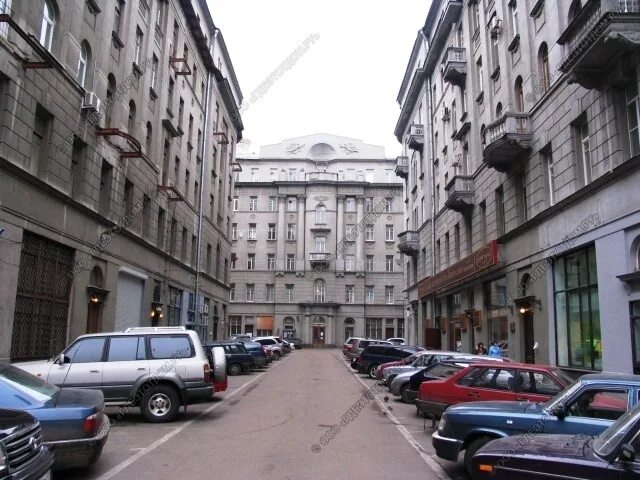 Ул солянка 1 2с1. Г москва ул солянка д 8. ул солянка 1/2 метро. солянка 1. ул солянка д 1/2 купить квартиру.