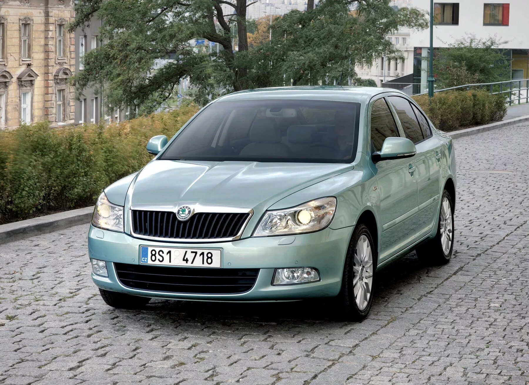 Шкода а5 отбойники. Skoda Octavia a5 2008. Skoda Octavia a5 2004. Skoda Octavia 2 a5.