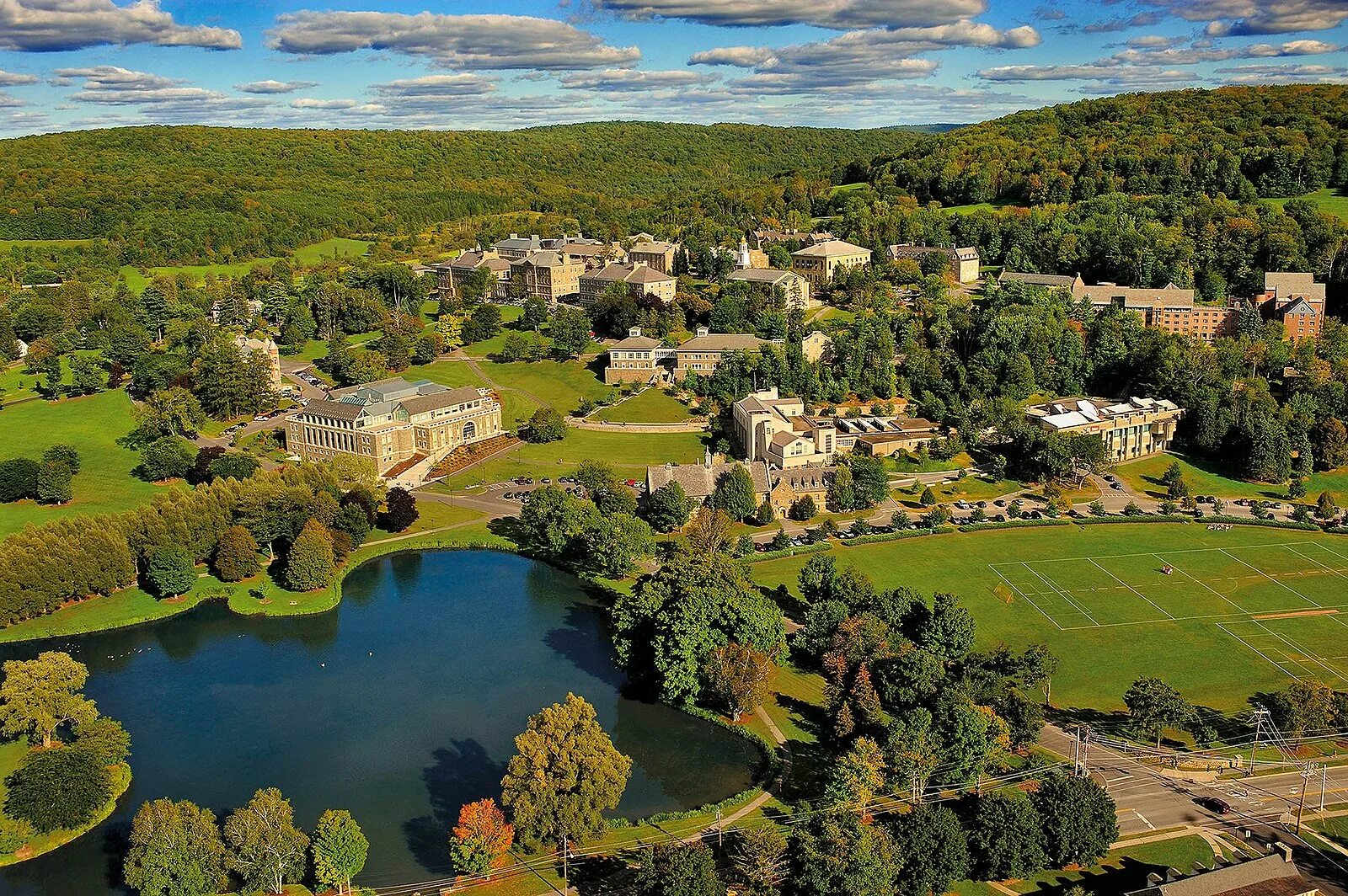 Colgate university. Колгейтский университет в гамильтоне. гамильтон нью-йорк. colgate university new york. colgate college hamilton new york.
