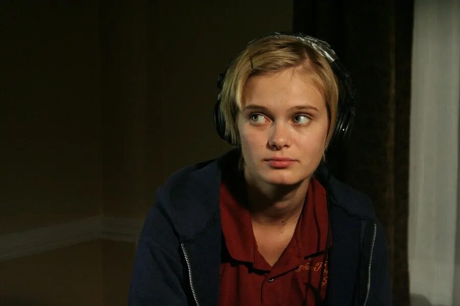 Sarah old. The Innkeepers, 2011. Sara Paxton тайны старого отеля.