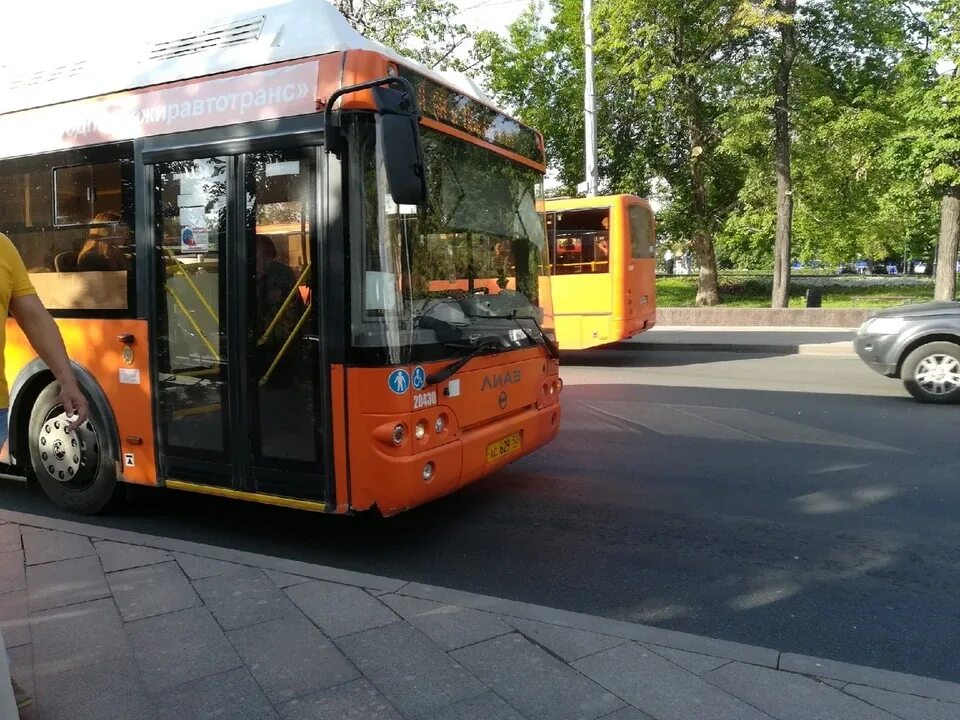Автостанция сенная. Нижегородский автобус. Лиазы нижний новгород. Нижний новгород автобус станция. Автобус нижний новгород.