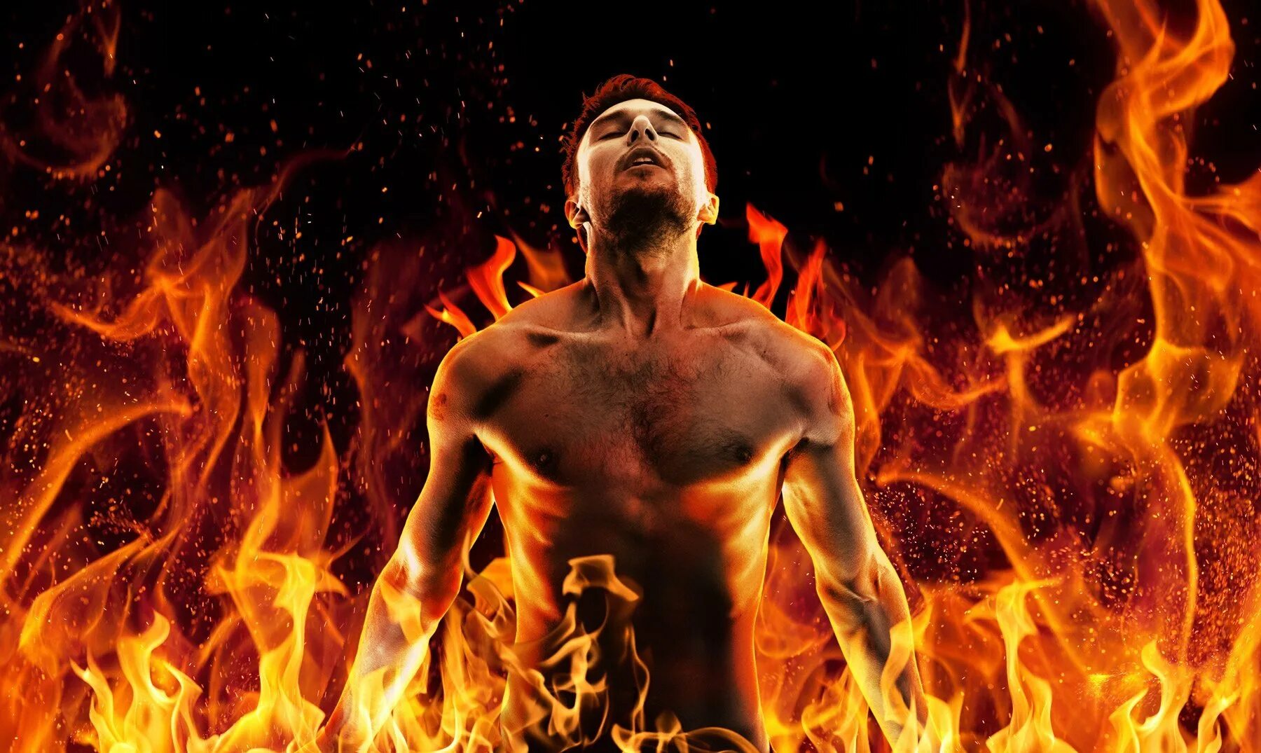 Был сильный жар. Человек огонь. Парень в огне. Огненный мужчина. Человек из огня.
